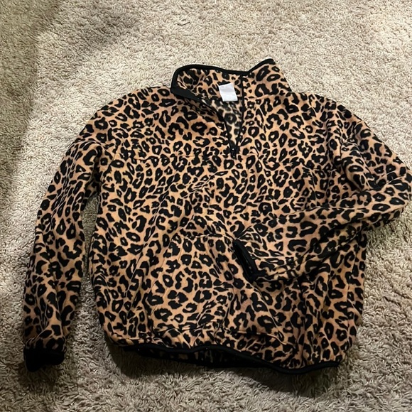 Leopard Fleece Pullover - Picture 1 of 2